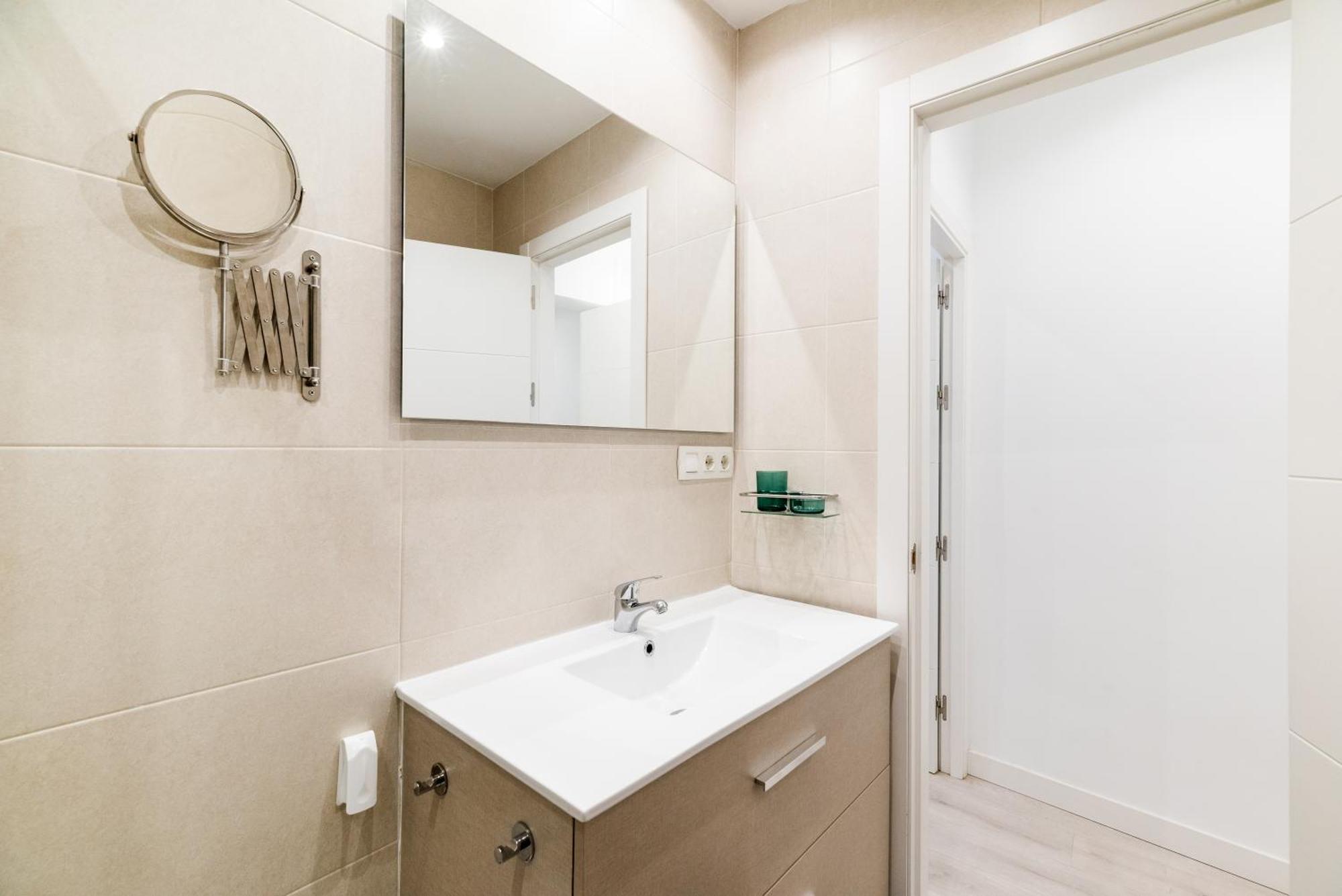 Wekey Homes Granada, Elvira Suites Centro Экстерьер фото