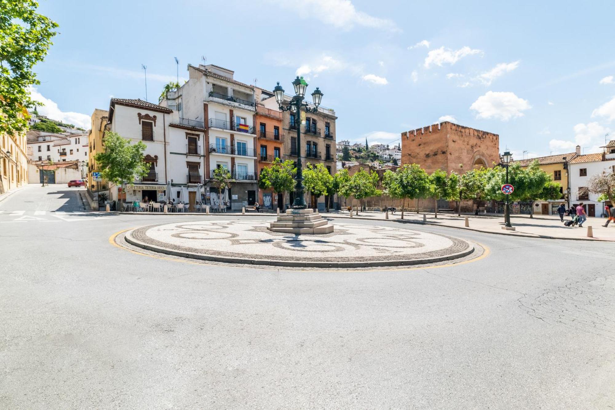 Wekey Homes Granada, Elvira Suites Centro Экстерьер фото